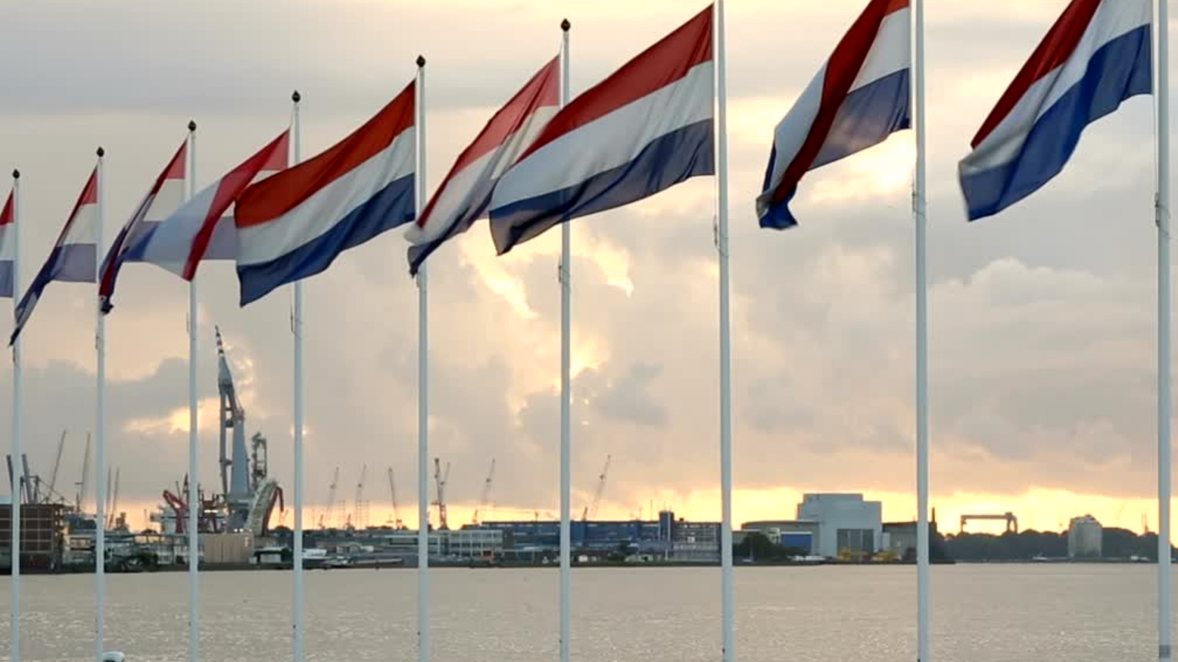 הולנד מאריכה את תקופת ההמתנה לאזרחות לעשר שנים במסגרת רפורמה ממשלתית חדשה